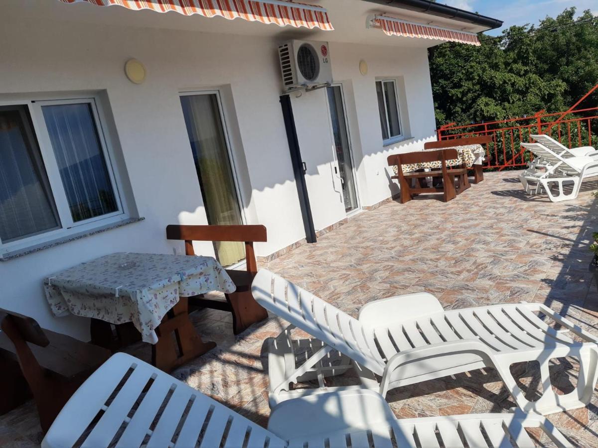 Apartmani Kalajevo Crikvenica Esterno foto